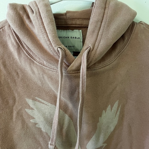 AMERICAN EAGLE Men’s Pink Emblem Hoodie - Picture 4 of 8